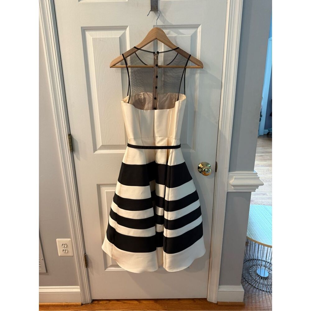 Mac Duggal Black & White Color Block Net Top Back… - image 8